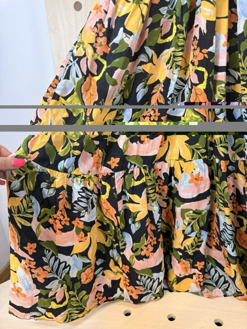 $297 Saylor Starlee Black Multicolor Floral Tiered Maxi Dress Women's size Small - Picture 7 of 14